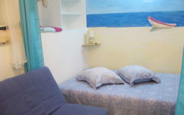 Apartment with 2 Bedrooms in Saint Luce, with Wonderful Sea View, Pool Access, Furnished Garden - 4 Km From the Beach