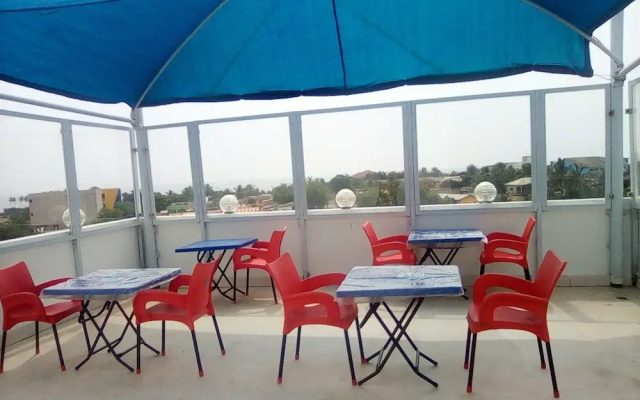 Regal Royal Suites