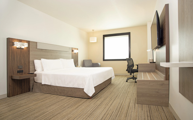 Holiday Inn Express Guadalajara Iteso by IHG
