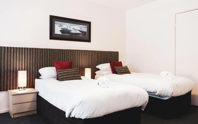 Lantern 1 Bedroom Loft with car space and Awesome View