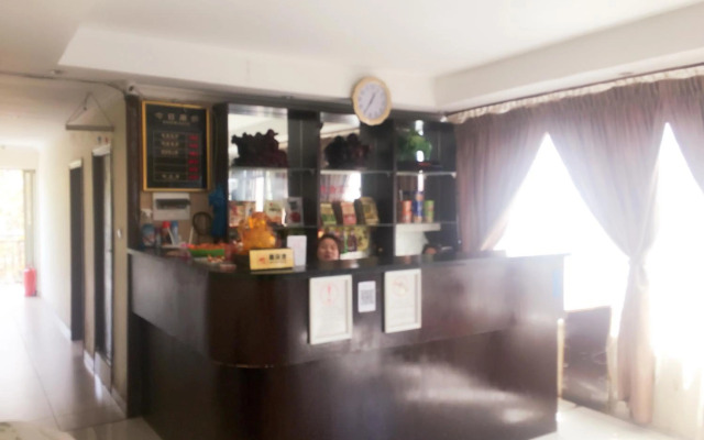 Shengtang Business Hotel