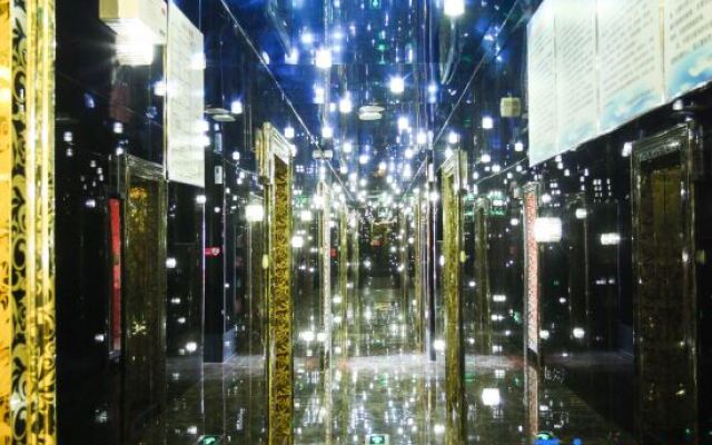 Rugao Wonderland Midi Hotel (RT Mart Wuyue Plaza Store)