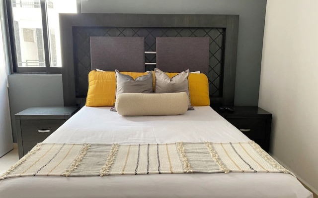 Bambu Residencial with Pool Near Beach