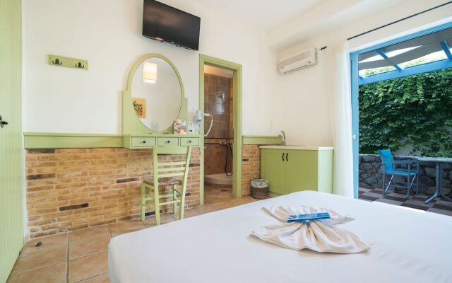 Saronis Hotel Agistri - Adults Only