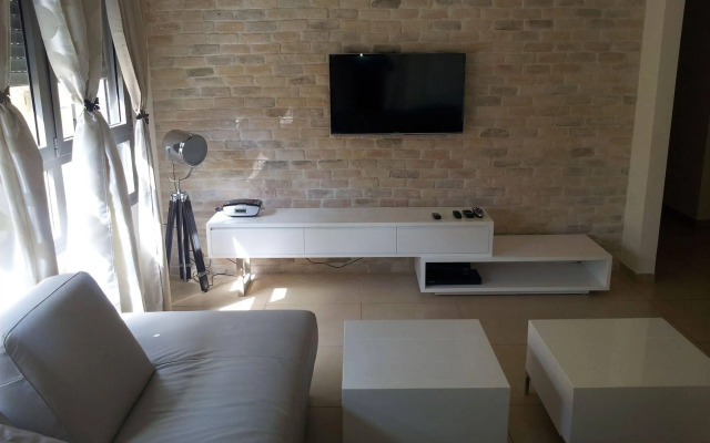 Sunshine Suites