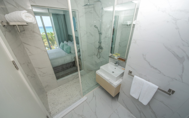 Ocean V Hotel