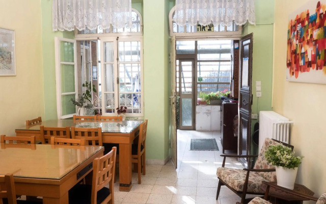 Allenby 2 Bed and Breakfast