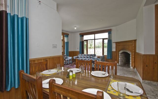 OYO 8847 Apna Ashiana