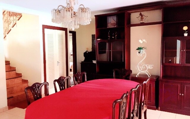 Villa Yosky