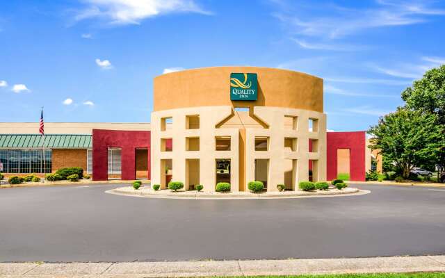 Quality Inn Roanoke Airport