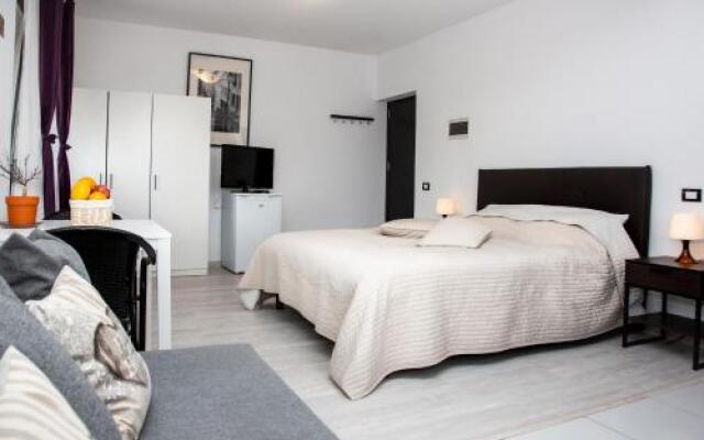 Alex Residence