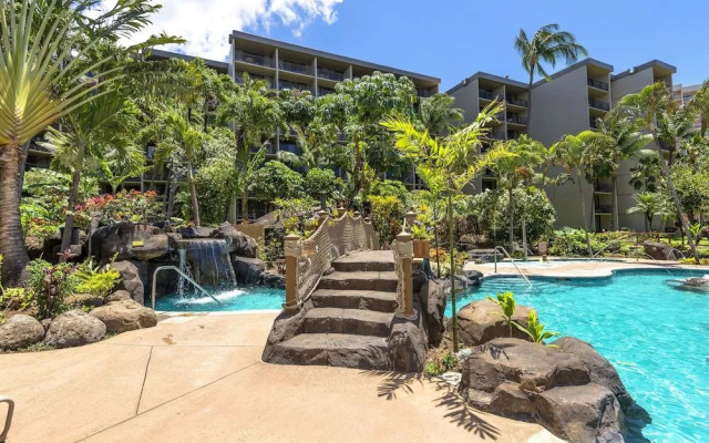 Kaanapali Shores Studio 742 Studio Bedroom Condo by RedAwning