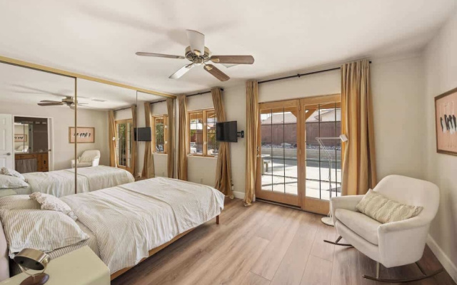 Zen Palm Desert Bungalow