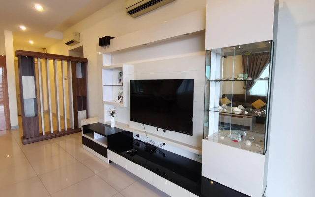New! Seaview Deluxe Sunrise Suite 2000 sqft Imago Loft B 3 bedrooms above Imago Shopping Mall – Guest Rooms – Kota Kinabalu