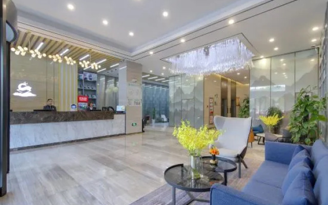 Xili Hotel