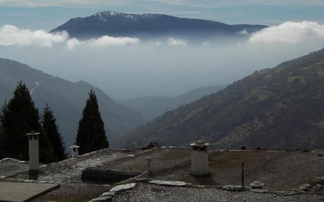 Hotel Poqueira II