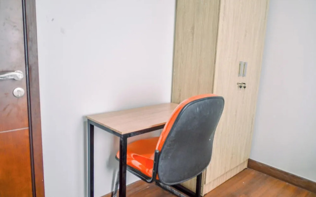 Chic and Cozy 2BR Apartment at Springwood Residence