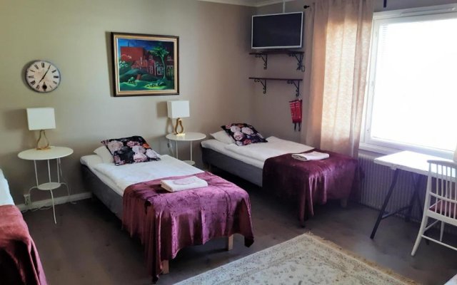 Wanha Neuvola Guesthouse & Apartment