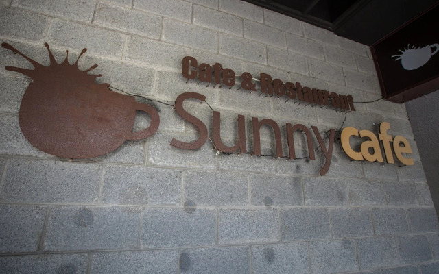 Sunny Hotel Plus