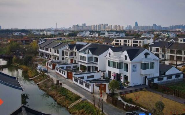 Shanghai Man Ye Garden Resort