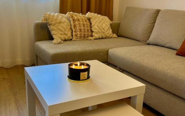Alexander Cozy Apartment FREE PRIVATE PARKING
