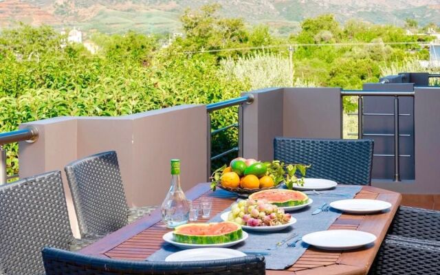 Spacious Villa in Crete With Pool and Parasol