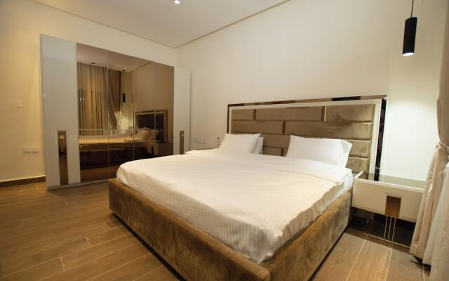 Mini Palace Luxury Suites