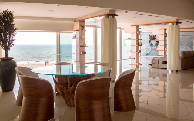 On Hotels Oceanfront - Adults Only
