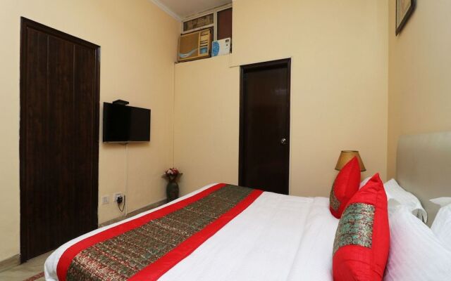 OYO 10583 Hotel Amigo