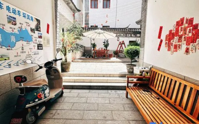 Dali Shuomo Inn (Old Town Erhai Gate) – Outside – Dali