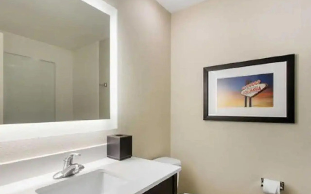 Gallus Stadium Park Inn, an Ascend Collection Hotel