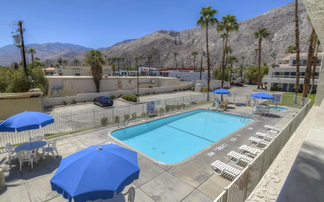 Motel 6 Palm Springs, CA - Downtown