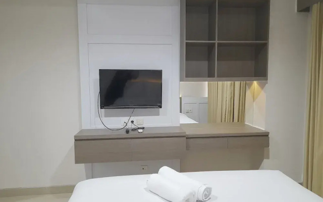 Cozy Studio Room At Patraland Amarta Apartment