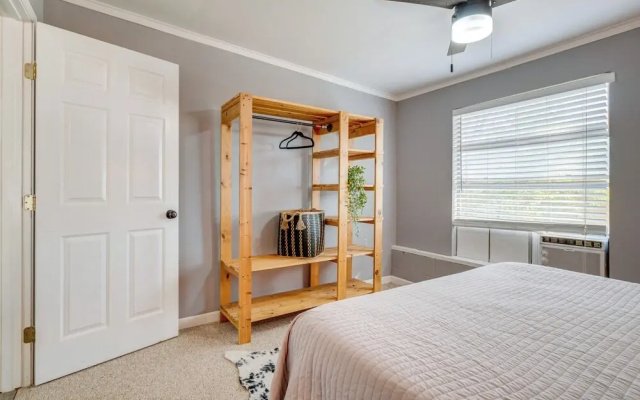 Lake Travis Access: Pet-friendly Lago Vista Home!