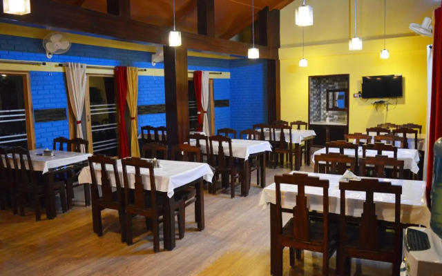 Hotel Burans And Restaurant