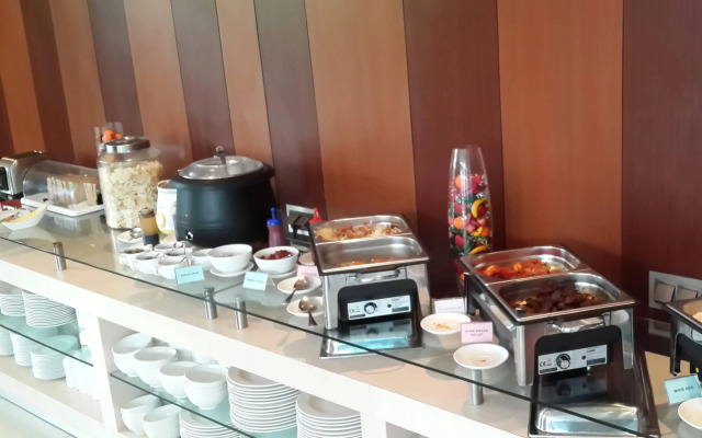V Hotel Tebet, Jakarta