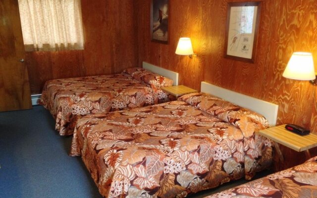Indianhead Ironwood Motel