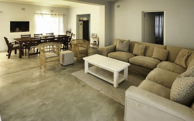 Sandy Feet Langebaan 8-sleeper