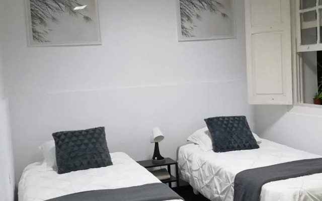 Acogedor apartamento con excelente ubicación.