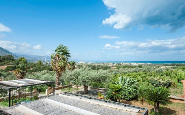 Lovely Holiday Home In Termini Imerese With Roofed Terrace