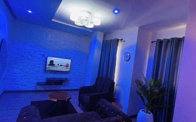 James Court Hotel & Luxury Apartments