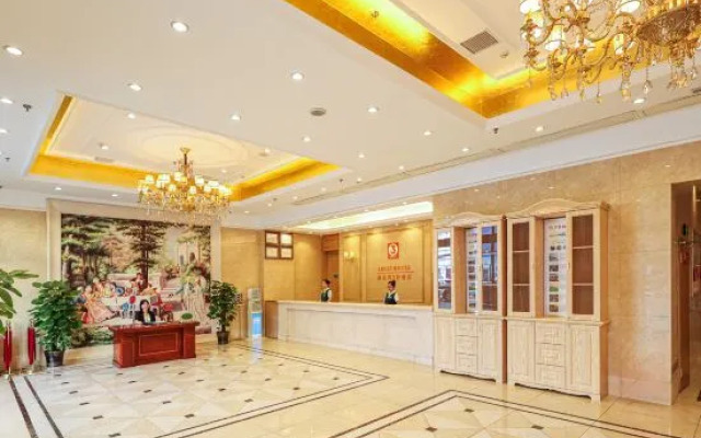 Vienna 3 Best Hotel (Chenzhou Railway Station Youa Plaza)