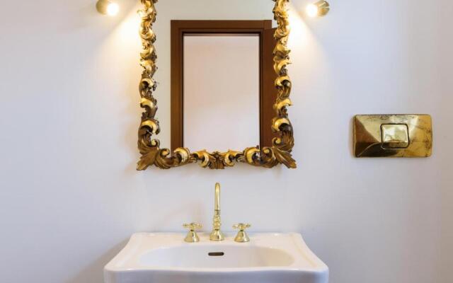Palazzo Del Pero Luxury Attic - byMyHomeinComo