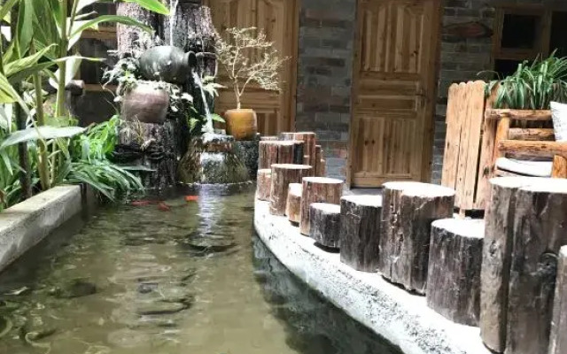 Huangyao Courtyard Inn