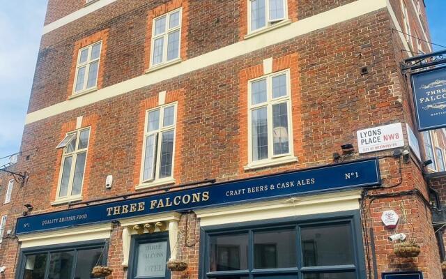 Three Falcons Hotel