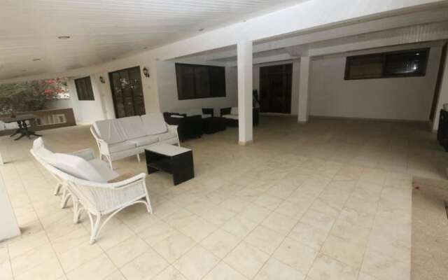 Villa Ayodele
