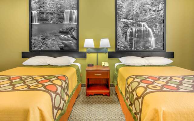 Super 8 by Wyndham Galva