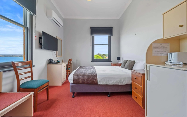 Comfort Inn The Pier – Guest Rooms – George Town