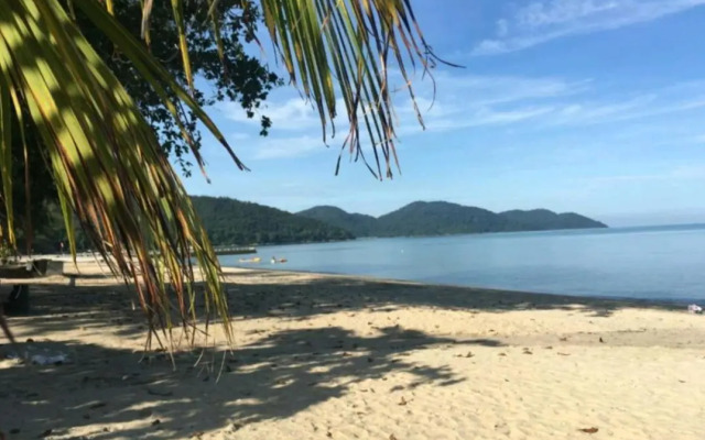 Deluxe VIP Seaview Batu Ferringhi 1503 - 3 Rooms