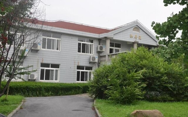 Shanghai Juyuan Holiday Village
